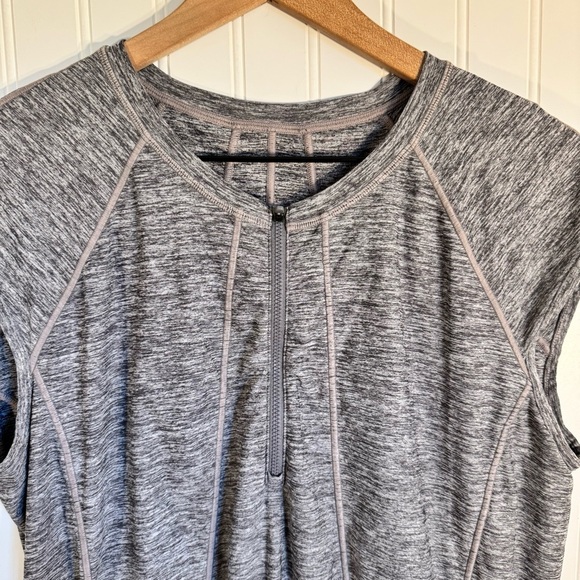 Athleta Pacifica Heather Gray Athletic 1/2 Zip Tank Women’s Size XL - Picture 2 of 10